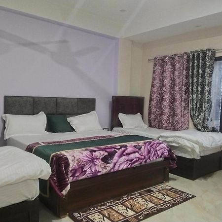 Dixit Residency Hotel Vrindavan Exterior photo