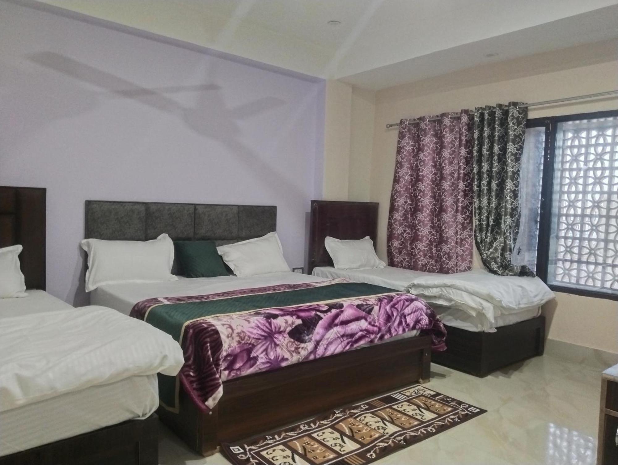 Dixit Residency Hotel Vrindavan Exterior photo