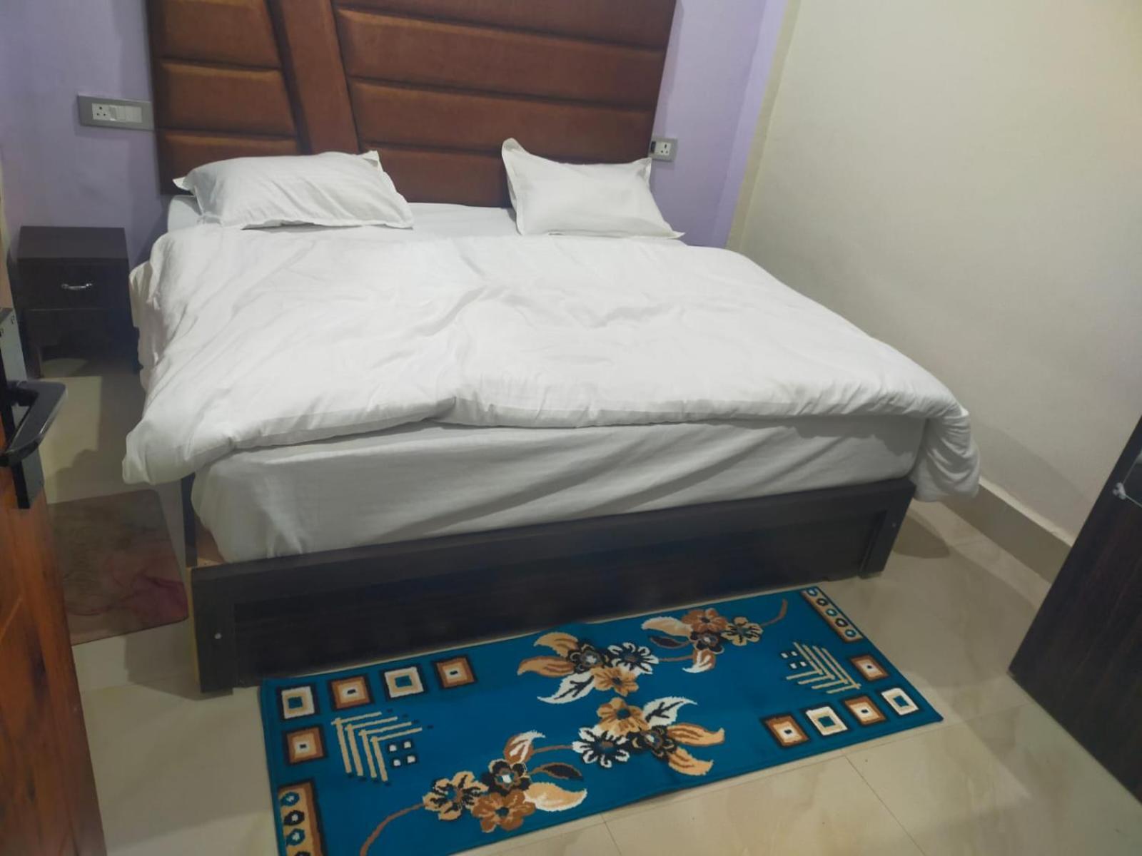 Dixit Residency Hotel Vrindavan Exterior photo