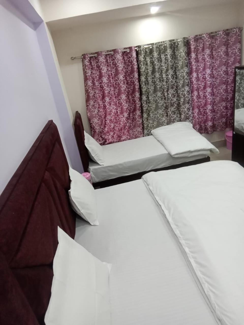 Dixit Residency Hotel Vrindavan Exterior photo