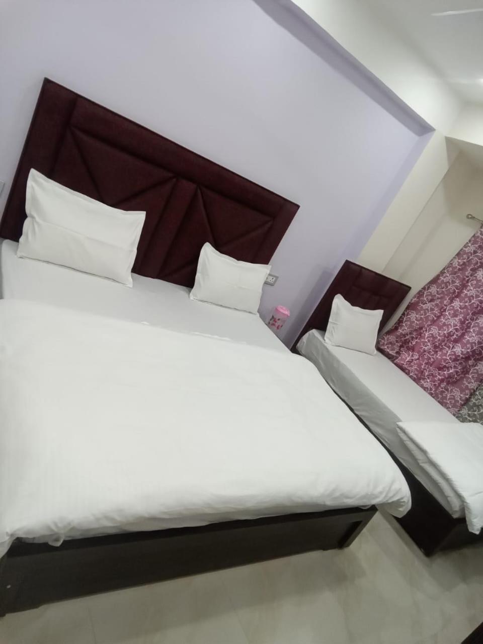 Dixit Residency Hotel Vrindavan Exterior photo