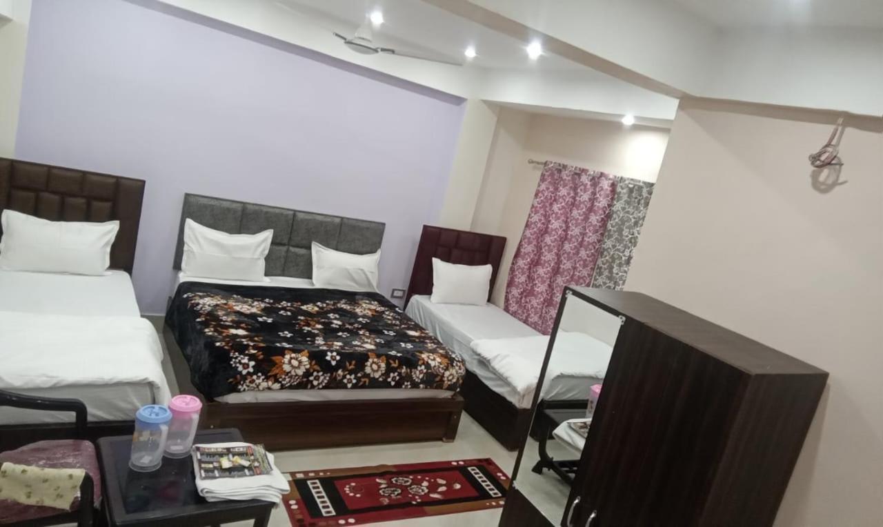 Dixit Residency Hotel Vrindavan Exterior photo