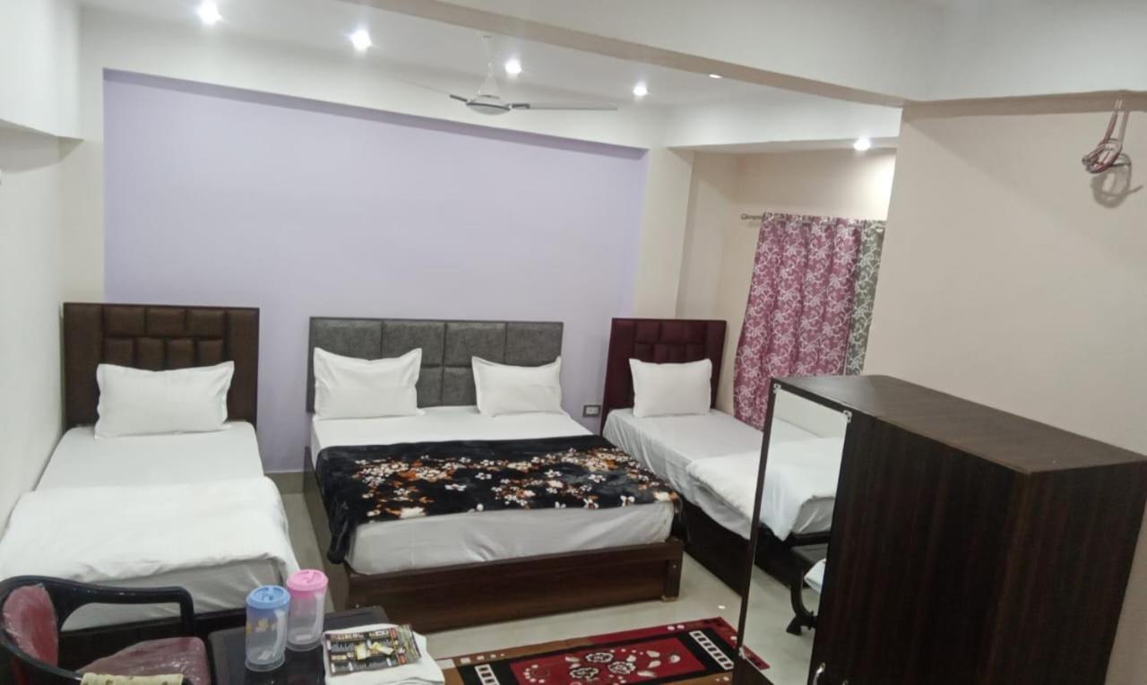 Dixit Residency Hotel Vrindavan Exterior photo