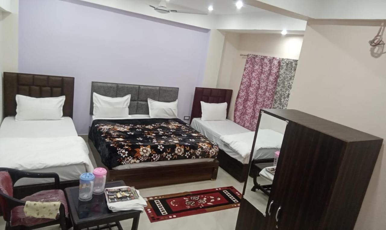 Dixit Residency Hotel Vrindavan Exterior photo